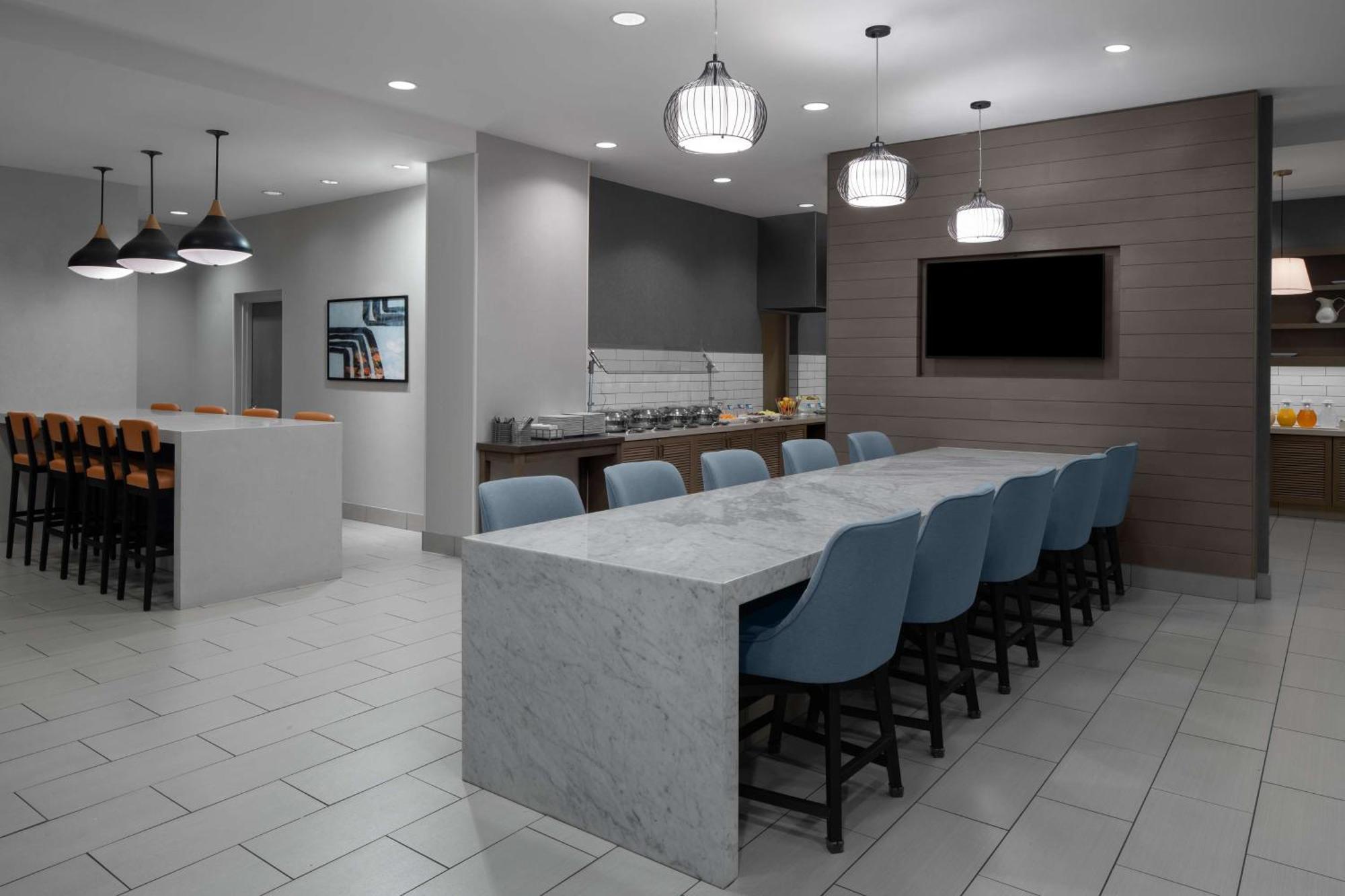 Hotel Hyatt House North Hills 3*